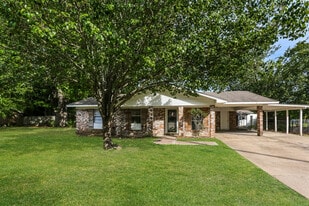 329 Lionel Rd in Pearl, MS - Building Photo