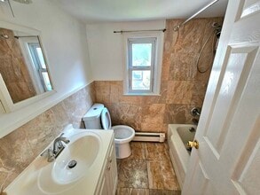 36 N 6th Ave, Unit 2S in Mount Vernon, NY - Building Photo - Building Photo
