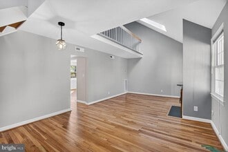 8205 Grubb Rd in Silver Spring, MD - Building Photo - Building Photo