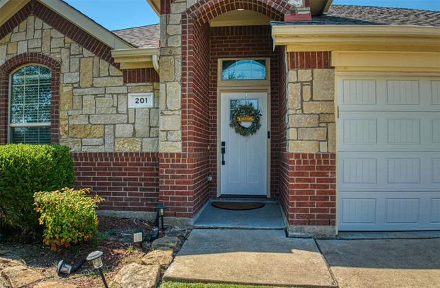 201 Clydesdale St in Waxahachie, TX - Building Photo - Building Photo