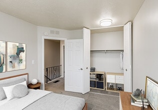 Heritage Hills in Jefferson Hills, PA - Building Photo - Building Photo