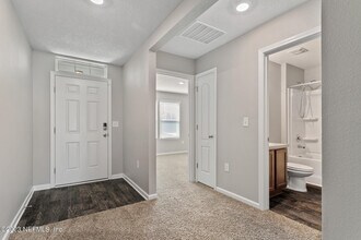 9051 Tahoe Ln in Jacksonville, FL - Building Photo - Building Photo