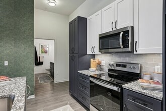 Cortland ChampionsGate in Davenport, FL - Building Photo - Building Photo