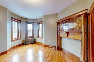 76 Belden St, Unit 3 in Boston, MA - Building Photo - Building Photo