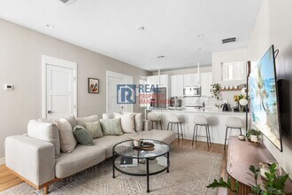 1262 Yates St in Denver, CO - Building Photo - Building Photo