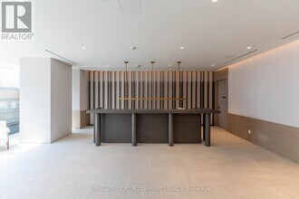 4015 The Exchange in Mississauga, ON - Building Photo - Building Photo