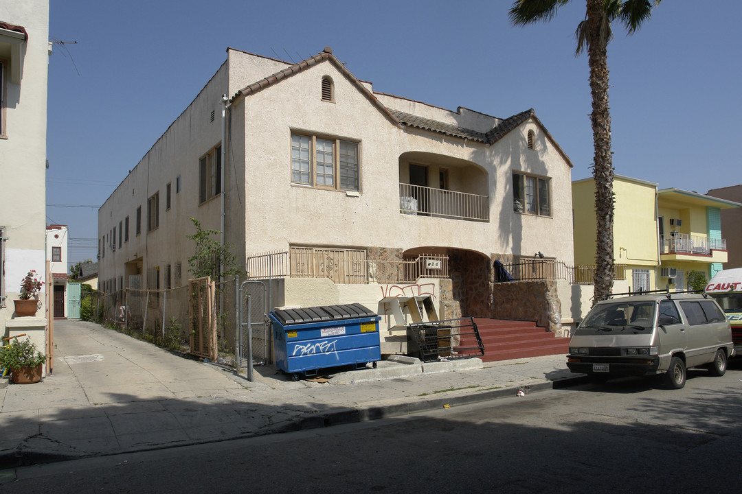 620 N St Andrews Pl in Los Angeles, CA - Building Photo