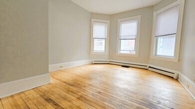 234 Pearl St in Burlington, VT - Foto de edificio - Building Photo