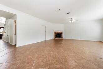 8518 Sports Haven Dr in Humble, TX - Building Photo - Building Photo