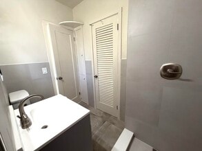 304 Ocean Breeze in Lake Worth Beach, FL - Building Photo - Building Photo