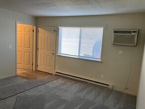 9013 Cedar Lake Rd in Pinckney, MI - Building Photo - Building Photo