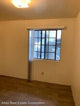 1005 E Ave R in Palmdale, CA - Building Photo - Building Photo