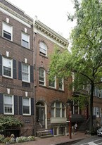 636 Pine St in Philadelphia, PA - Building Photo