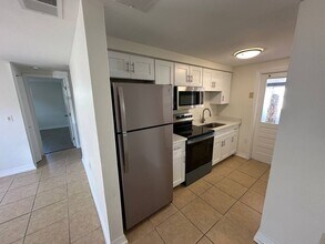 445 90th Ave N in St. Petersburg, FL - Building Photo - Building Photo