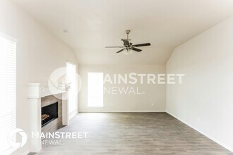 700 Shady Meadow Ln in Glenn Heights, TX - Foto de edificio - Building Photo