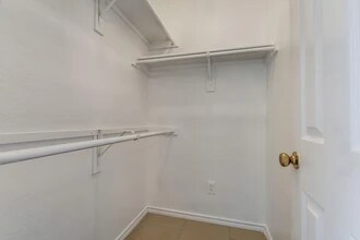 5907 Lovingham Ct in Arlington, TX - Foto de edificio - Building Photo