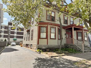 4 Summit Ave in Salem, MA - Building Photo - Building Photo