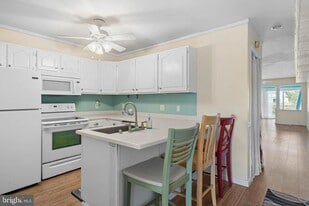 38256 Hummingbird Ln in Selbyville, DE - Building Photo