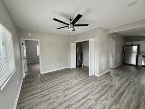 1650 S Main St in Wichita, KS - Building Photo - Building Photo