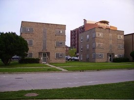 207 E Healey St Apartamentos