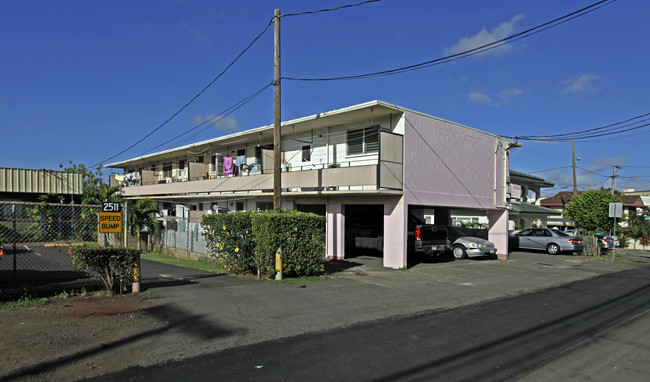 2521 Rose St in Honolulu, HI - Building Photo - Building Photo