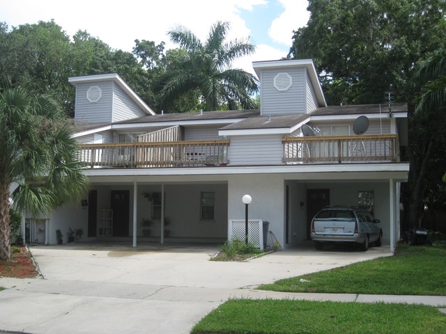 Edgewater Apartments in Bradenton, FL - Foto de edificio