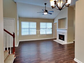 214 Woodland Way in Canton, GA - Building Photo - Building Photo