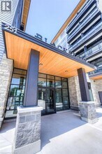 255 Northfield Dr E in Waterloo, ON - Building Photo - Building Photo