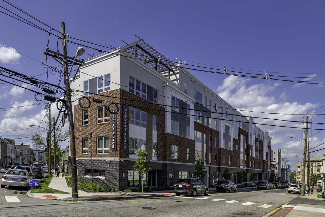 Barclay Place Apartments in Paterson, NJ - Building Photo