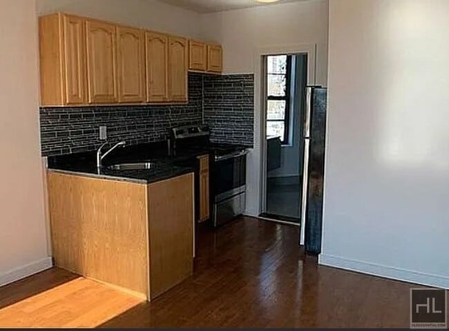 479 Warren St in Brooklyn, NY - Building Photo - Building Photo