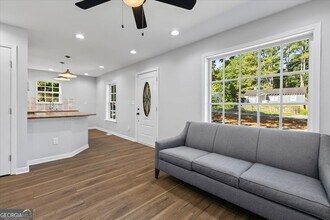 187 Joe Louis Dr NW in Atlanta, GA - Building Photo - Building Photo