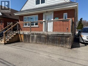 322 Upper Gage Ave in Hamilton, ON - Building Photo - Building Photo