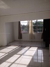 1800 SW 25th St in Miami, FL - Building Photo - Building Photo