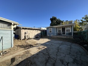 1210 N Mariposa Ave in Los Angeles, CA - Building Photo - Building Photo