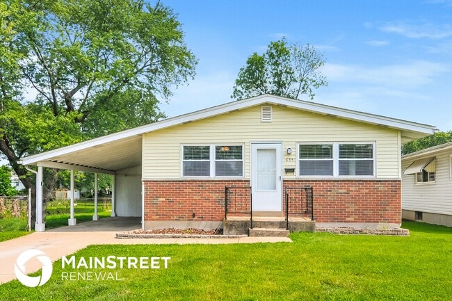 property at 635 Loyola Dr