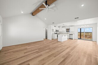 307 North F M 789 in Slaton, TX - Building Photo - Building Photo