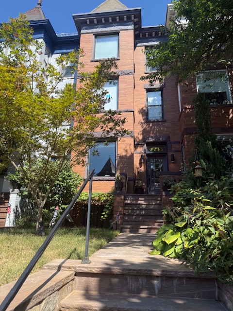 2233 1st St NW in Washington, DC - Building Photo - Building Photo