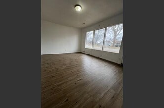111 St Thomas Ln in Sauget, IL - Building Photo - Building Photo