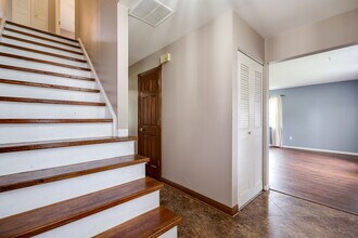 4024 Quail Bush Dr in Dayton, OH - Building Photo - Building Photo