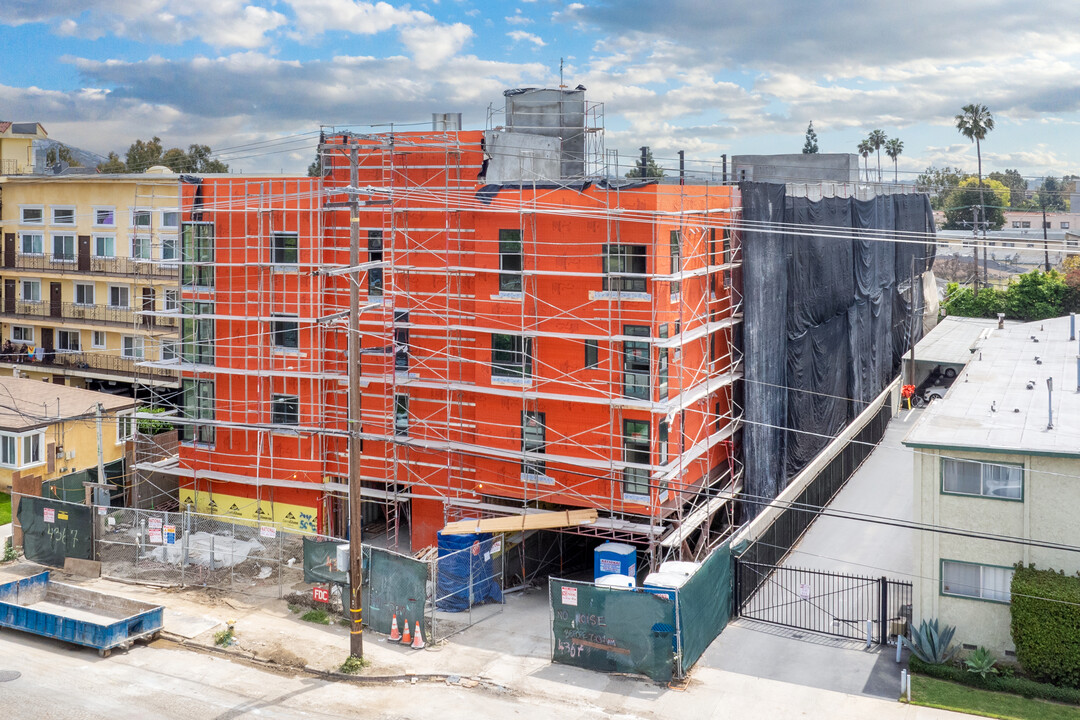 4367 Berryman Ave in Los Angeles, CA - Foto de edificio