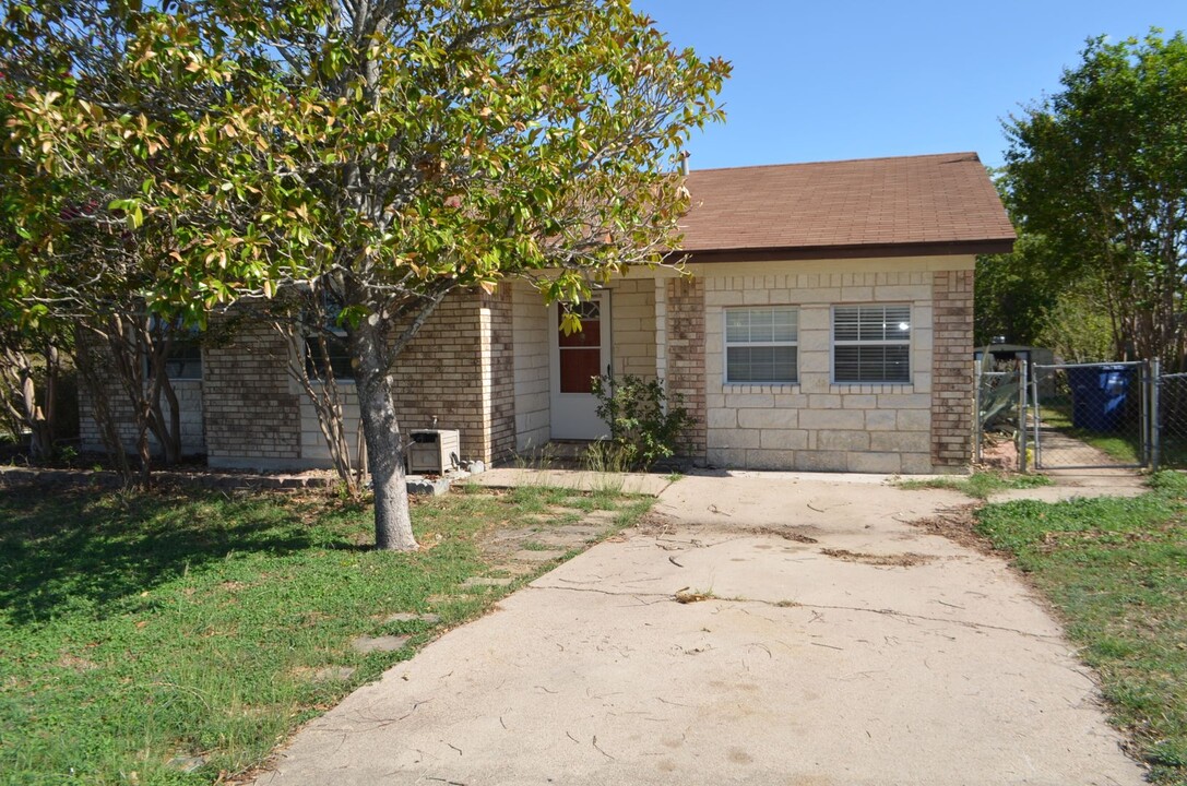 920 N 19th St in Copperas Cove, TX - Building Photo