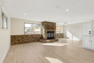 5313 Olde Stage Rd in Boulder, CO - Building Photo - Building Photo