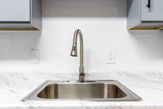 835 Oglethorpe Ave SW in Atlanta, GA - Building Photo - Building Photo