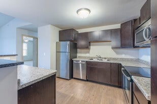 Scenic Ridge Apartments in Verona, WI - Building Photo