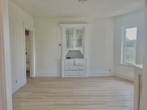 5 Magnus Ave, Unit 3 in Somerville, MA - Foto de edificio - Building Photo