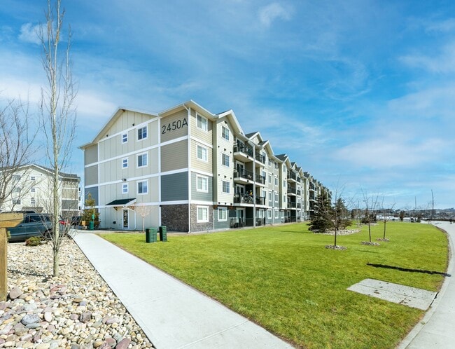 Vanier Heights in Red Deer, AB - Building Photo - Building Photo