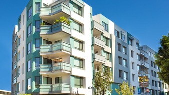 Hikari in Los Angeles, CA - Building Photo