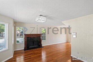 35685 Terrace Dr in Fremont, CA - Foto de edificio - Building Photo