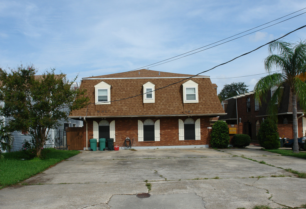 4425 Sonfield St in Metairie, LA - Foto de edificio