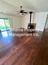 830 Countryside Dr in Red Bluff, CA - Building Photo - Building Photo